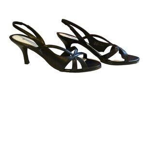 Naturalizer black heels